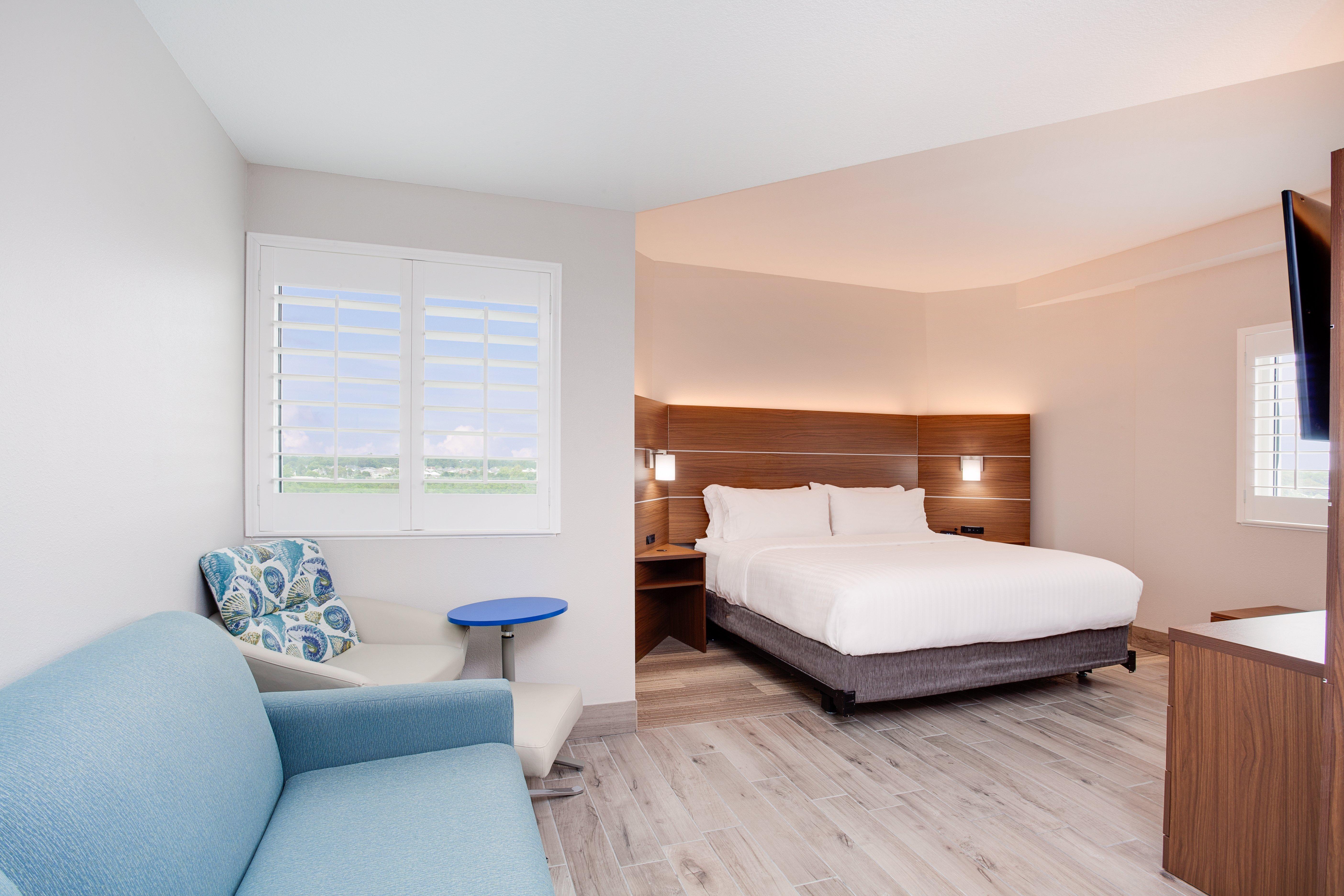 Holiday Inn Express & Suites Panama City Beach Beachfront By Ihg מראה חיצוני תמונה