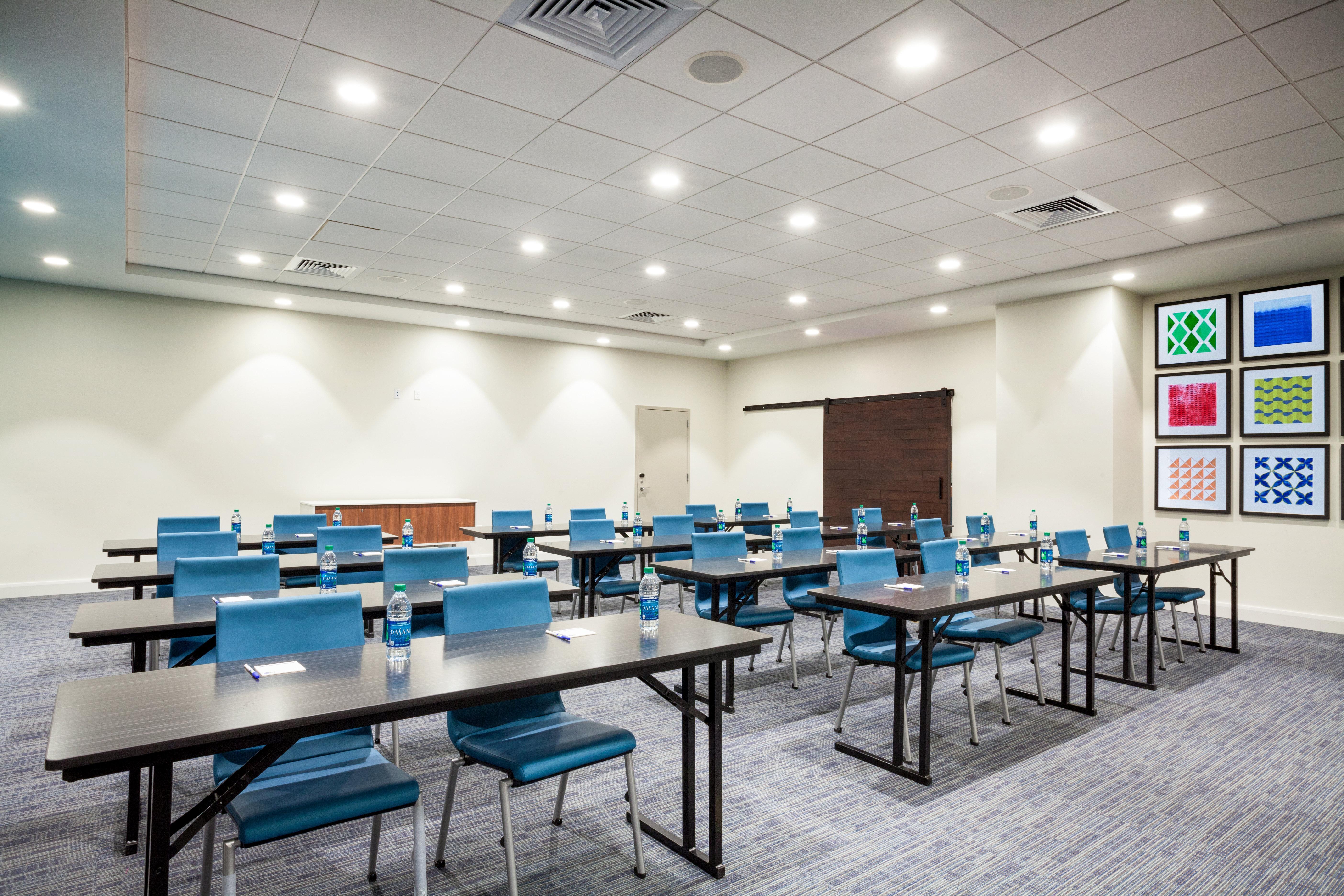 Holiday Inn Express & Suites Panama City Beach Beachfront By Ihg מראה חיצוני תמונה