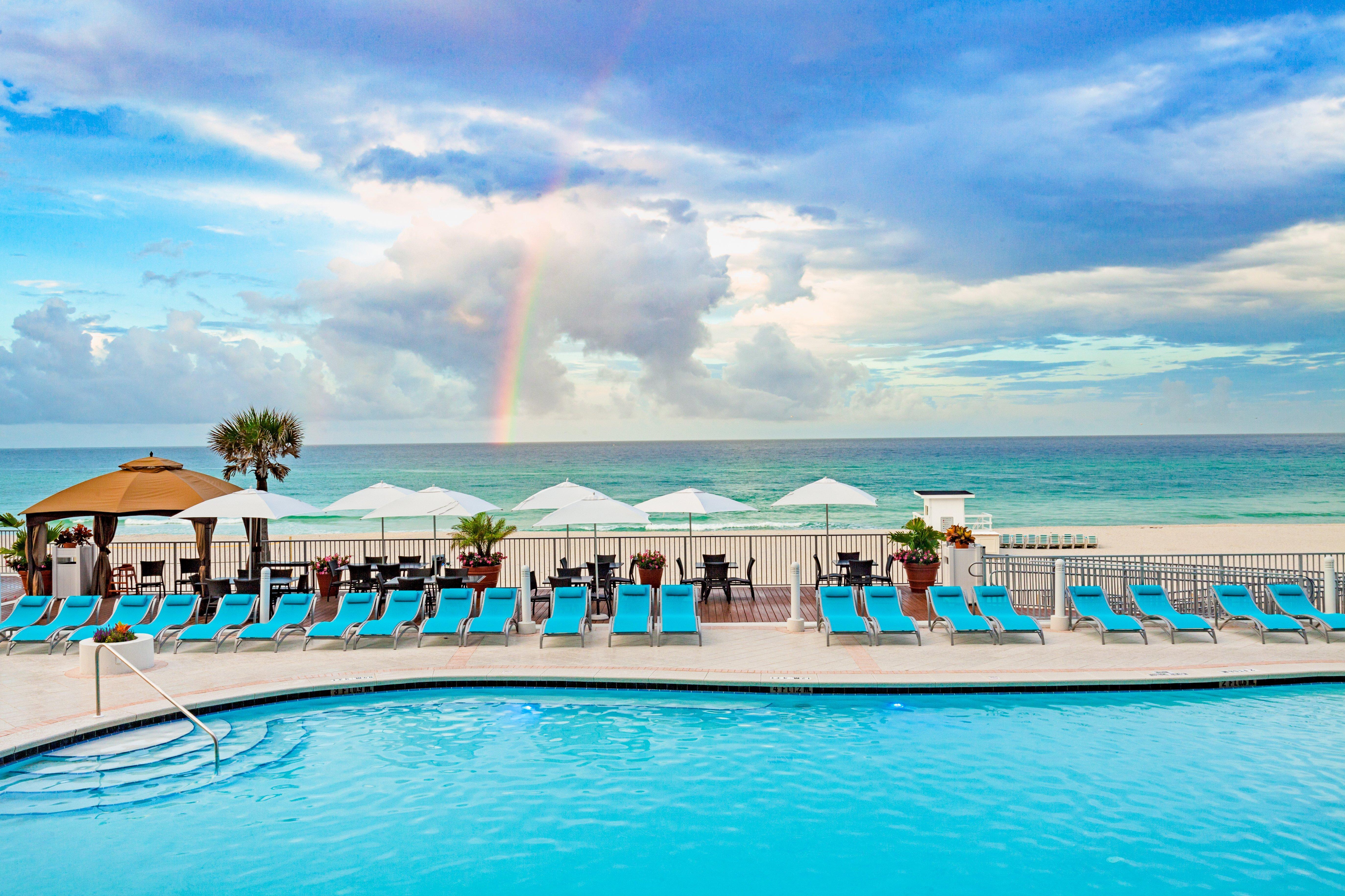 Holiday Inn Express & Suites Panama City Beach Beachfront By Ihg מראה חיצוני תמונה