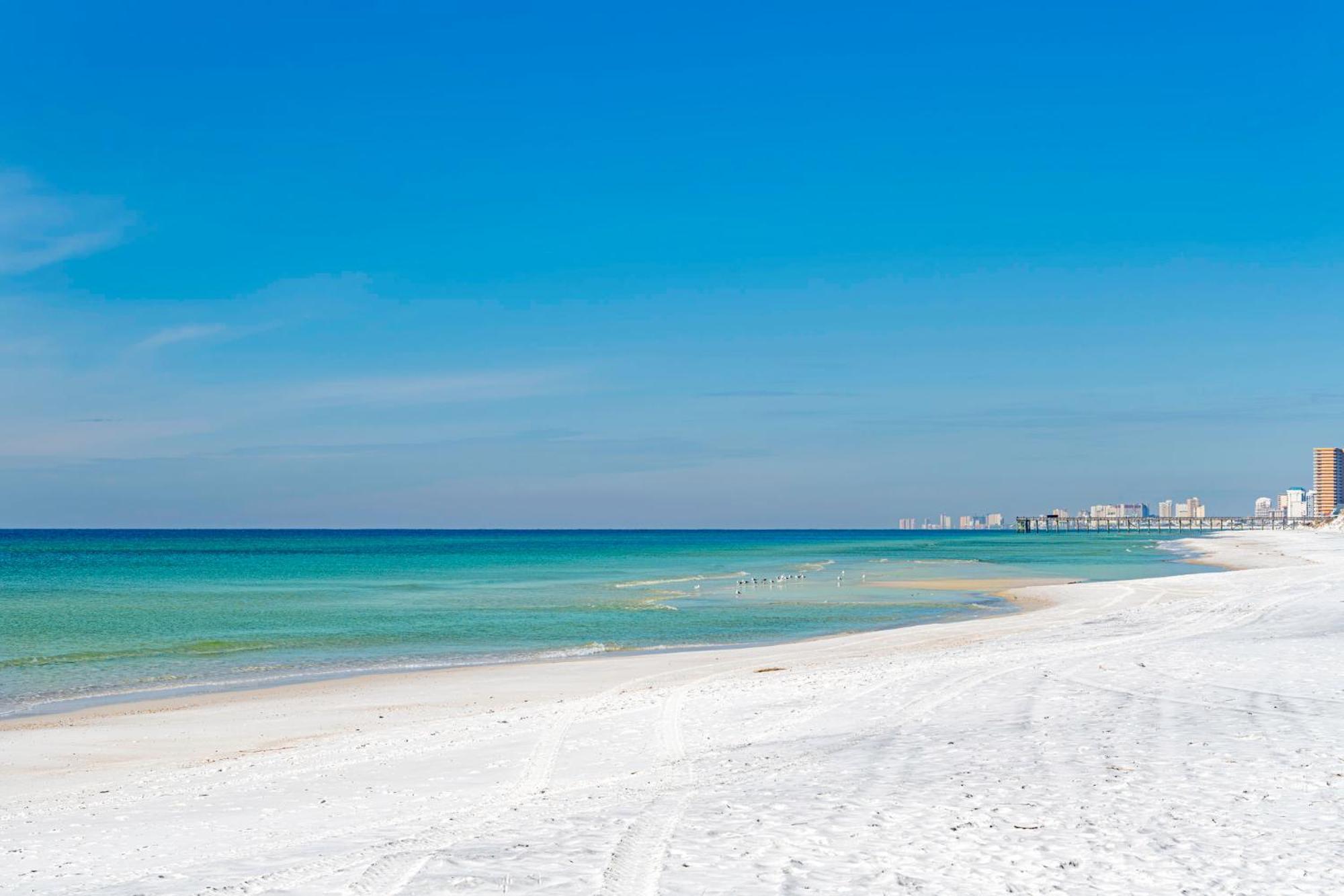 Holiday Inn Express & Suites Panama City Beach Beachfront By Ihg מראה חיצוני תמונה